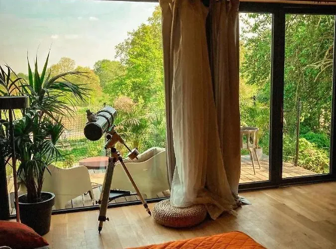 W Ogrodzie - Riverfront ポズナン