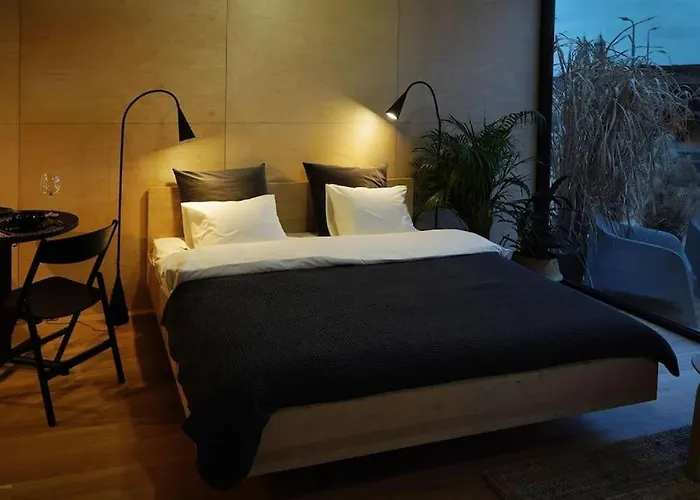 W Ogrodzie - Riverfront 別荘