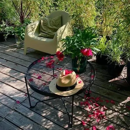 Будинок відпочинку W Ogrodzie - Riverfront *