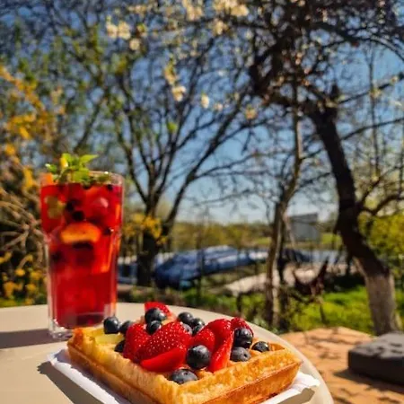 Riverfront In The Garden * Poznan