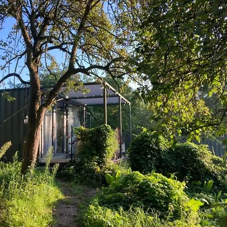 W Ogrodzie - Riverfront Holiday home Poznan