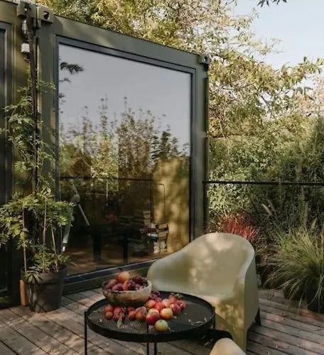 W Ogrodzie - Riverfront Holiday home *